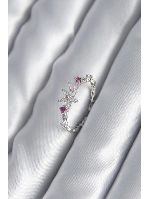 Inure Jewelry Pirinç Gümüş Renk Zirkon Taşlı Çiçek Model Pembe Zirkon Taş Detay Kadın Yüzük