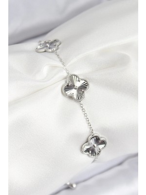 Inure Jewelry VIP Pirinç Yonca Model Gümüş Renk Kadın Bileklik