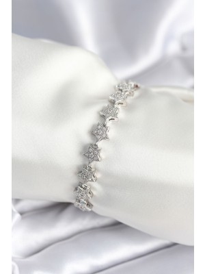 Inure Jewelry Pirinç Gümüş Renk Yıldız Model Kadın Bileklik
