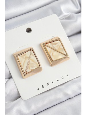 Inure Jewelry Pirinç Krem Üçgen Kesim Detaylı Kare Model Vintage Gold Renk Kadın Küpe
