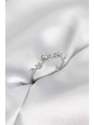 Inure Jewelry Gümüş Renk Gece Temalı Zirkon Taşlı Kadın Yüzük