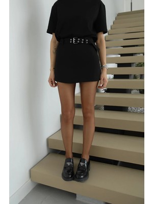 Havoş Siyah Gromet Kemerli Şort Etek