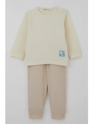 Breeze Erkek Bebek Pijama Takımı Omuzdan Patlı Sevimli Uykucu Yıldız Armalı 4 Ay-1 Yaş, Krem