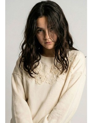 Breeze Kız Çocuk Sweatshirt Incili Çiçek Nakışlı 9-14 Yaş, Krem