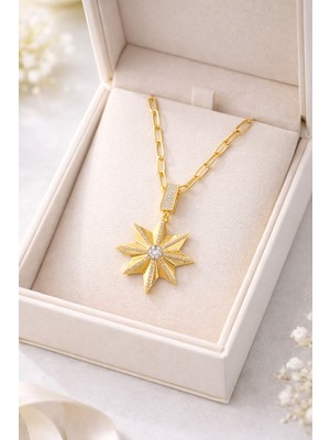Decostyle Zirkon Taşlı Yıldız Figürlü Altın Renk Ataç Zincir Çelik Kolye Model 14 – Kararmaz, Modern ve Şık Tasarım