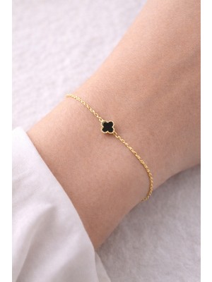 TeknoKapsül Minimal Siyah Yonca Figürlü Altın Renk Çelik Bileklik Model 2 – Kararma Yapmaz, Zarif ve Günlük Kullanıma Uygun Kadın Bilekliği