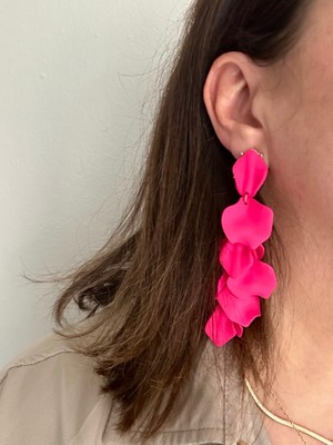 ALS Tasarım Dünyası Kadın Pembe Renk Yaprak Uzun Model Akrilik Şık Sallantılı Küpe