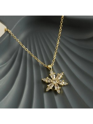 Toyigoo Ieg™ Lotus Zirkon Taşlı Yeni Sezon Kolye