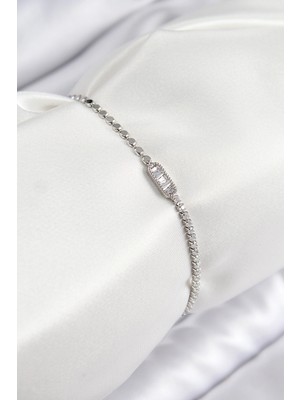 Toyigoo Ietaks™ Pirinç Zirkon Taşlı Dikdörtgen Model Ezme Zincir Gümüş Renk Kadın Bileklik