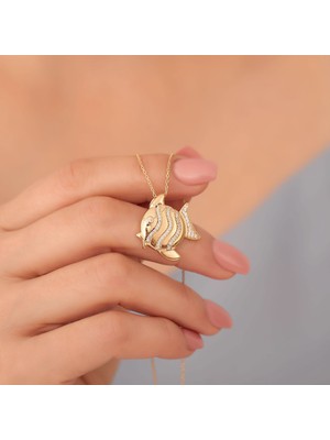 Nox Jewelry 14 Ayar Altın Taşlı Balık Kolye – Lüks Deniz Temalı Tasarım - CNS00576