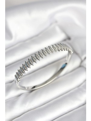 Toyigoo Ietaks™ Gümüş Renk Zirkon Taşlı Pirinç Kadın Kelepçe