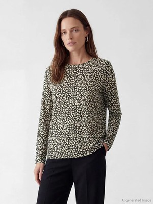 LC Waikiki Bisiklet Yaka Zebra Desenli Kadın Tişört  (S6)