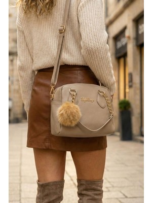 Vivazzaluxe Mini Model Puf Charm Detaylı Deri Bej Kadın El, Omuz, Çapraz Çanta