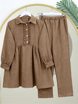 Moda Morfo Önü Fırfırlı Yarım Düğmeli Keten Takım -Kahve
