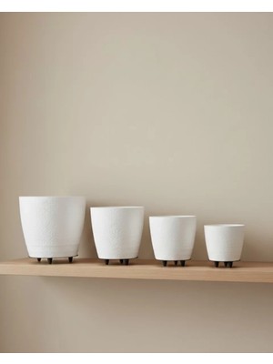 Alfa Aksesuar 03 4’lü 3D Beyaz Dekoratif Vazo Seti Modern Ayaklı Şık Saksı Takımı Nemere Ithalat