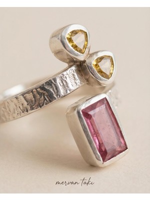Mervan Takı El Yapımı 925 Ayar Gümüş Renkli Safir ve Yakut Taşlı Tasarım Yüzük (Glass Filled Yakut)