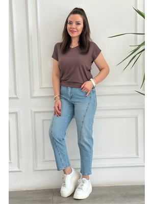 V Yaka Basic T-Shirt