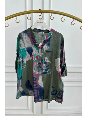 Pastel Şekiller Desen Üç Düğmeli Gömlek