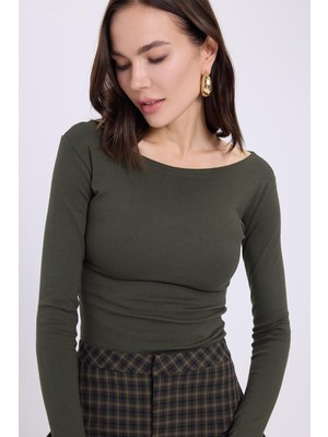 Tudors Kadın Slim Fit Dar Kesim Pamuklu Modal Kumaş Uzun Kollu Kayık Yaka Haki Bluz
