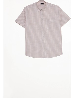 Tudors Erkek Regular Fit Klasik Kesim Oversize %100 Pamuk Keten Doku Tek Cepli Çizgili Kısa Kollu Bej Gömlek