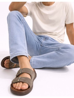 Slipcat Günlük Erkek Terlik Çift Tokalı Konforlu Hafif Taban Rahat Kalıp Şık Tasarım