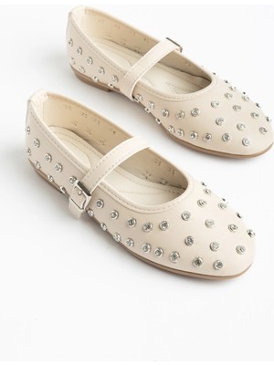 Dilimler Ayakkabı Kadın Babet Bej Bretli Trok Taşlı Oval Kalıp