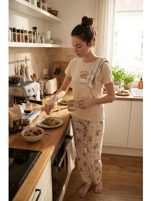 Lela % 100 Pamuk Regular Fit Desenli Bisiklet Yaka Pijama Takımı Bayan Pijama Takımı 65790784