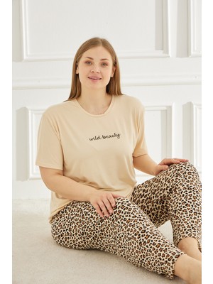 Lela Büyük Beden Desenli Regular Fit Kısa Kollu Rahat Pijama Takımı Bayan Pijama Takımı 65750502