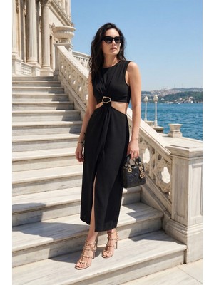 Lela A Kesim Bisiklet Yaka Yırtmaçlı Aksesuar Detaylı Midi Boy Elbise Bayan Elbise 6525743