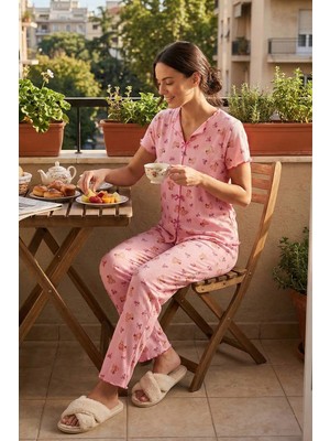 Lela Regular Fit Desenli V Yaka Kısa Kollu Pijama Takımı Bayan Pijama Takımı 65770836