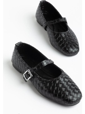 Dilimler Ayakkabı Kadın Babet Siyah Hasır Baskılı Deri Baretli Küt Burun