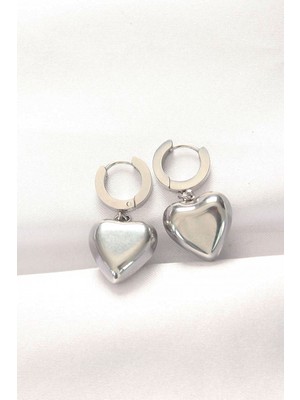 Zenvia 316L Çelik Gümüş Renk Bombeli Kalp Tasarımlı Küpe - TJ-BKP8903