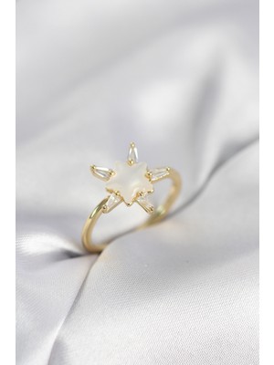 Zenvia Gold Renk Yıldız Model Sedefli Zirkon Taşlı Kadın Yüzük - TJ-BYK4052