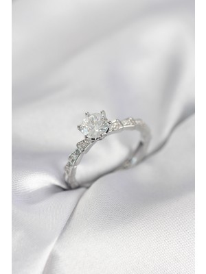 Zenvia Gümüş Renk Zirkon Taşlı Tek Taş Model Kadın Yüzük - TJ-BYK4025