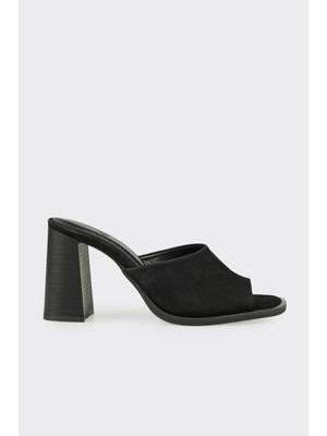 Elle Siyah Deri Kadın Terlik