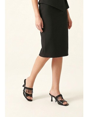 Gökhan Talay Tessa Esnek Yumuşak Kaymaz Taban (4 Cm) Siyah Rugan Boncuk Püsküllü Kadın Topuklu Terlik