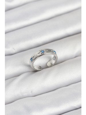 Zenvia Pirinç Gümüş Renk Mavi Zirkon Taşlı Kutup Yıldızı Model Kadın Yüzük - TJ-BYK3897
