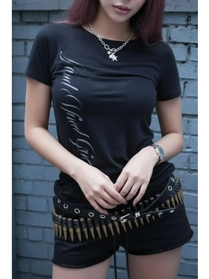 Siyah Gotik Sırt Baskılı Wing Geniş Yaka Y2K Kısa Kollu Bluz