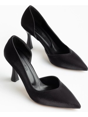 Dilimler Ayakkabı Büyük Beden Kadın Ince Topuklu Stiletto Siyah Parlak Saten Yan Açık