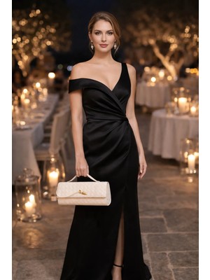 Beyaz Örgü Dokulu Kapaklı Kadın El Çantası | Beyaz MT1537