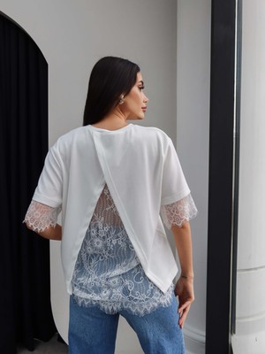 Esra Helvacı Sırt Dantel Detay Tshirt