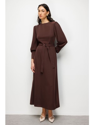 Acı Kahve Mizalle Geniş Kol Manşetli Kahverengi Maksi Kloş Elbise