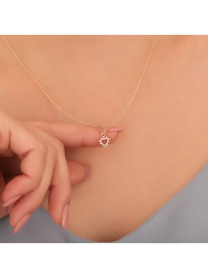 Nox Jewelry 14 Ayar Altın Taşlı Kalp Kolye – Minimal Zarif Tasarım - CNS00572