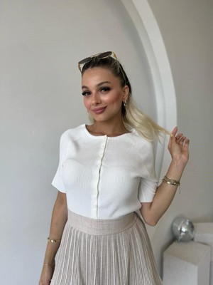 Fehu Bloom Açık Yaka Düğmeli Kısa Kol Triko Hırka Krem