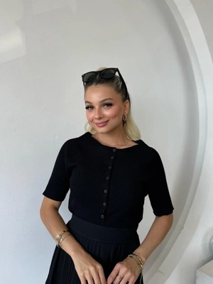 Fehu Bloom Açık Yaka Düğmeli Kısa Kol Triko Hırka Siyah