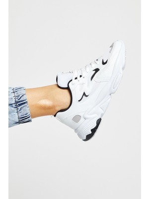 Tonny Black Beyaz Siyah Spor Ayakkabı TB251 Düz Tabanlı Suni Deri Konforlu Tasarım