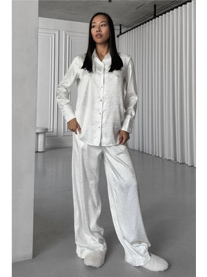 Coccolarsi Pioggia Soave Beyaz Jakarlı Saten Uzun Takım