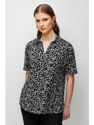 On Kadın Büyük Beden Desenli Kısa Kollu Bluz 71338 Siyah-Ekru