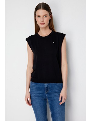 On Kadın Sıfır Yaka Pamuklu Kolsuz Bluz 70355 Siyah