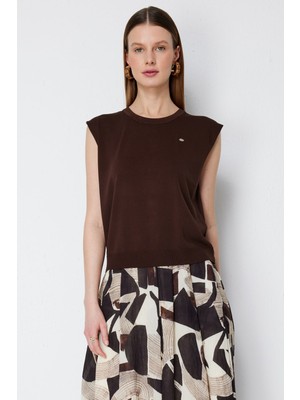 On Kadın Sıfır Yaka Pamuklu Kolsuz Bluz 70355 Kahverengi